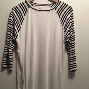 LulaRoe S Randy 3/4 sleeve tee- Cream Black